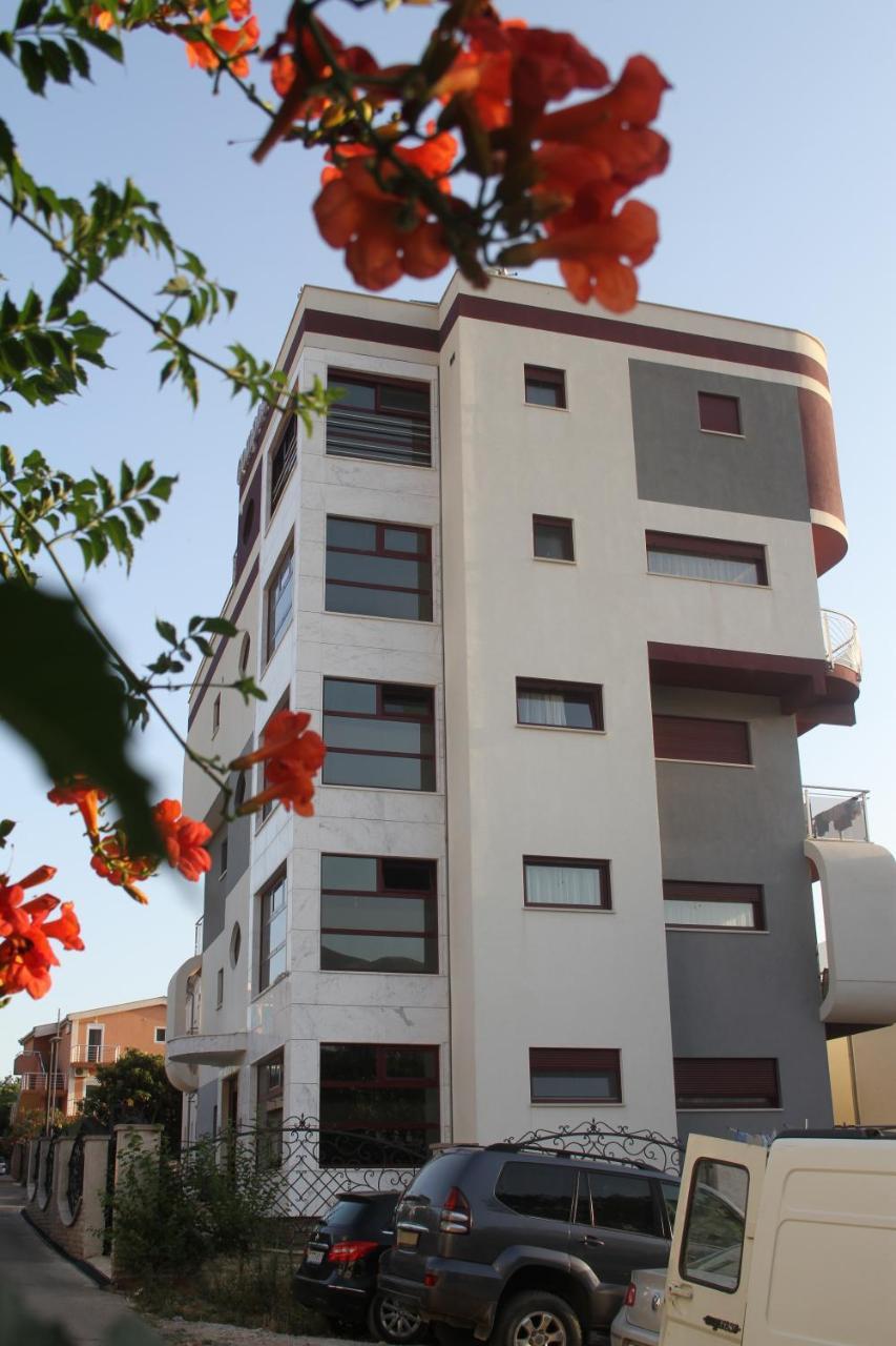 Compass Aparthotel ドプラー・ヴォダ エクステリア 写真